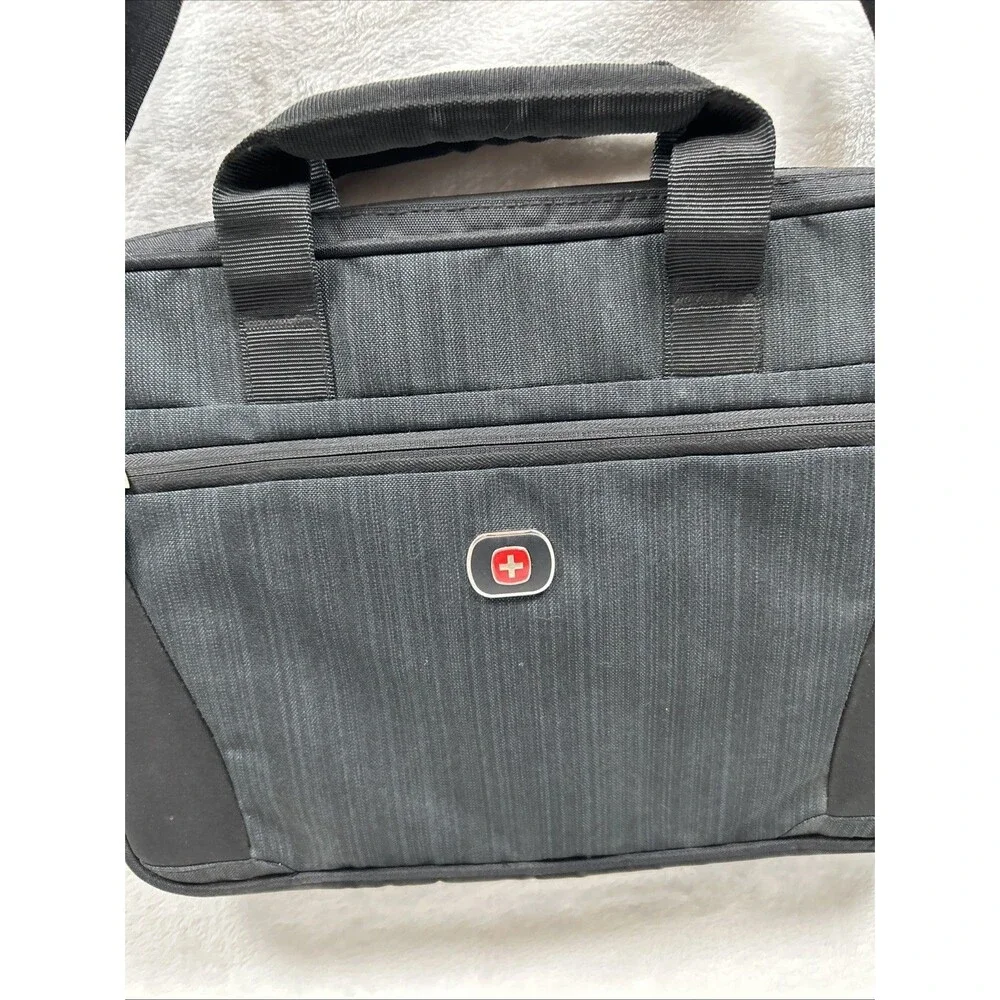 Swiss Gear 14” Slimcase Laptop Carry-On Briefcase Black & Gray